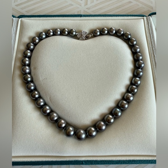 Collector! Tahitian Black Pearl 10-12mm necklace & Silver Clasp 18-19